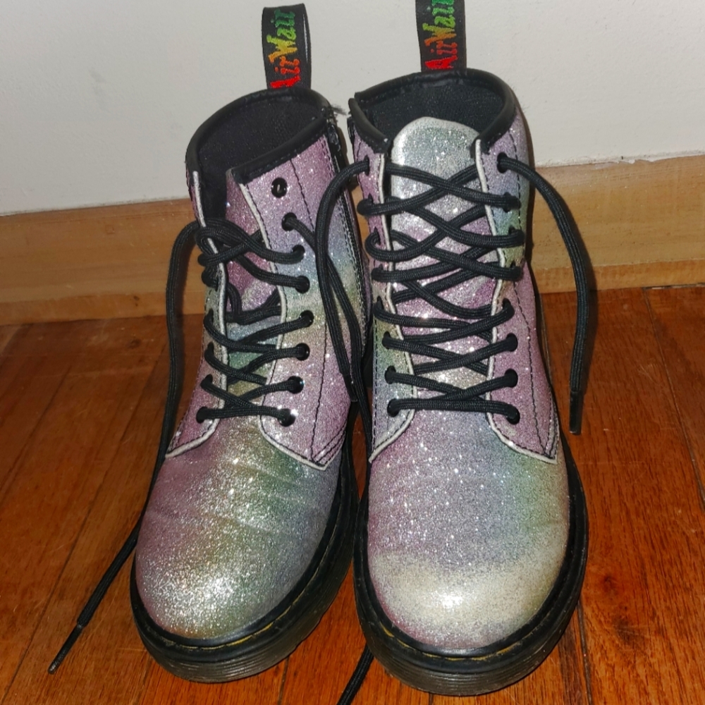 Dr. MARTEN GLITTER